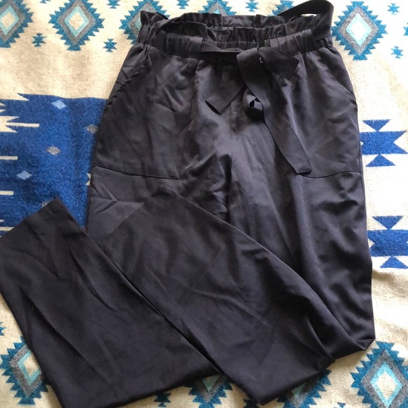 Paperbag pants - Picture 3 of 3